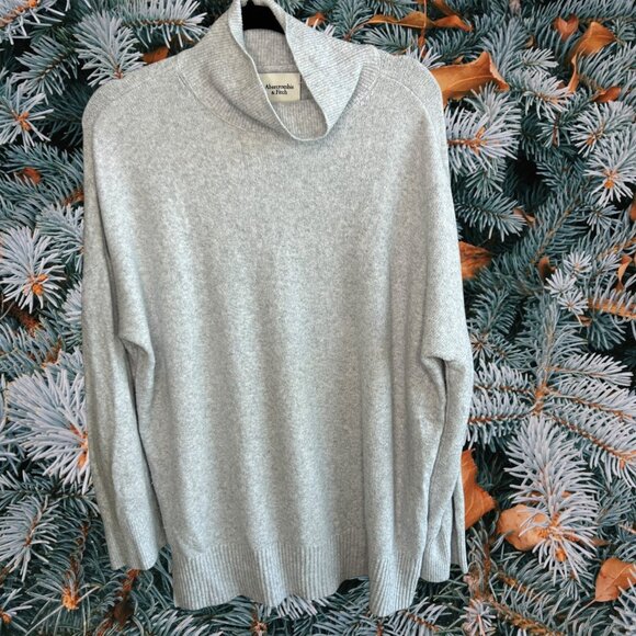 Abercrombie & Fitch Gray Slouchy Relaxed Turtleneck Sweater Size Large - Picture 1 of 8